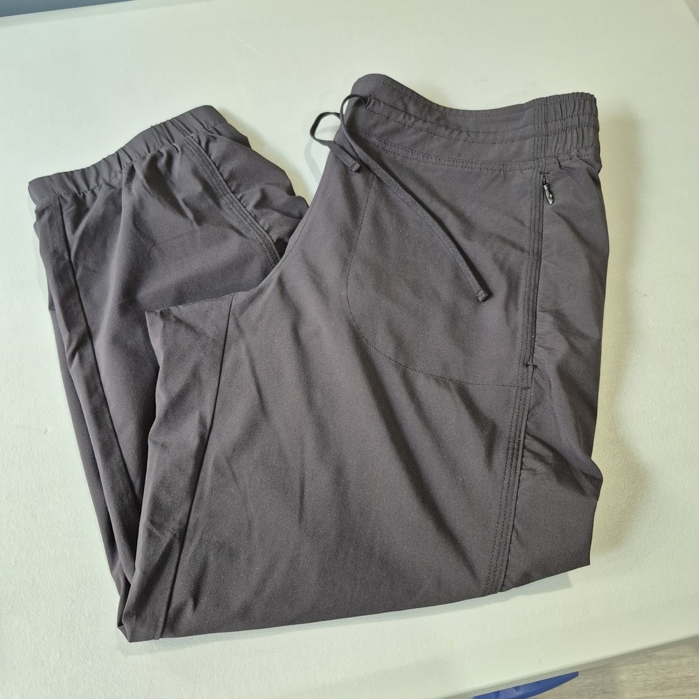 Athleta Pants Womens 12 Black La Viva Capri Jogger Cropped Ruched Dance Travel
